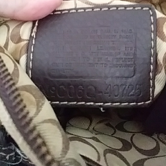 Coach crossbody - Picture 2 of 4